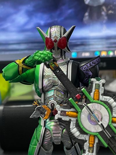 S.H.Figuarts(真骨雕制法)   假面骑士双骑  疾风王牌 极致形态