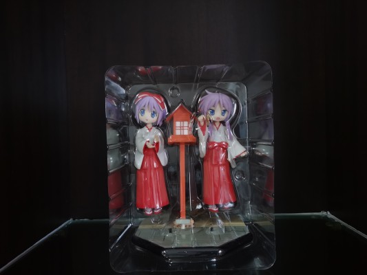 幸运星 柊 かがみ&柊司 New Year Shrine Miyazawa Ltd ver. 