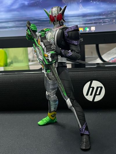 S.H.Figuarts(真骨雕制法)   假面骑士双骑  疾风王牌 极致形态