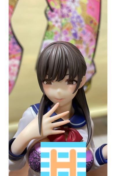 村崎文奈