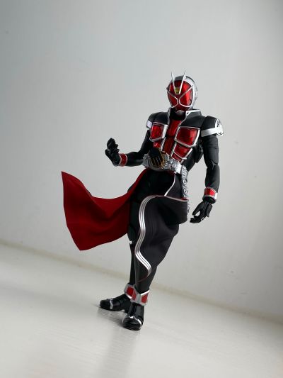 S.H.Figuarts(真骨雕制法)   假面骑士巫骑 假面骑士巫骑 火焰形态 10周年纪念版