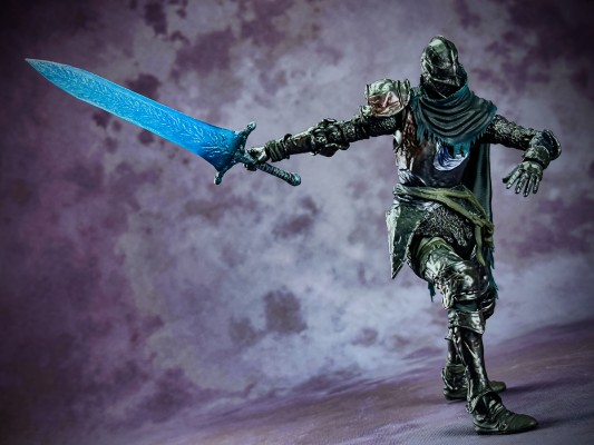 S.H.Figuarts 艾尔登法环 “烧灼指痕”维克