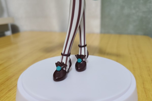 Luminasta 初音未来 黑巧克力糕点师