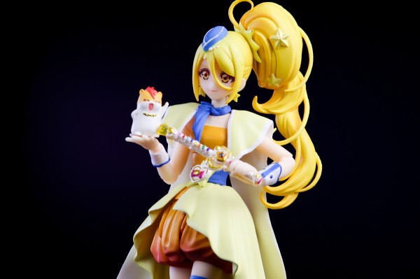 S.H.Figuarts 拥抱！光之美少女 野乃花／声援天使