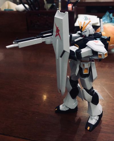 EG 1/144 ν高达