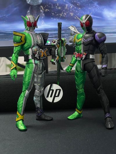 S.H.Figuarts(真骨雕制法)   假面骑士双骑  疾风王牌 极致形态