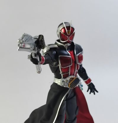 S.H.Figuarts(真骨雕制法)   假面骑士巫骑 假面骑士巫骑 火焰形态 10周年纪念版