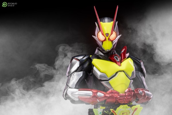 S.H.Figuarts  假面骑士零二（伊兹版）