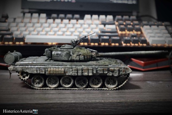 编号：09601 1/35 装甲车辆系列 苏联 T-72乌拉尔（172工程）