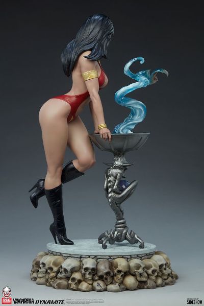 Vampirella 吸血鬼梵蓓娜