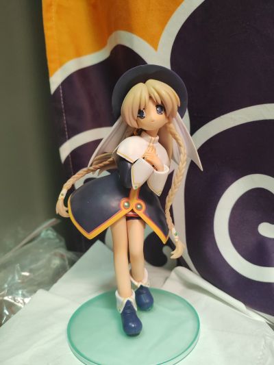 魔女娘 埃蕾内・西尔瓦娜