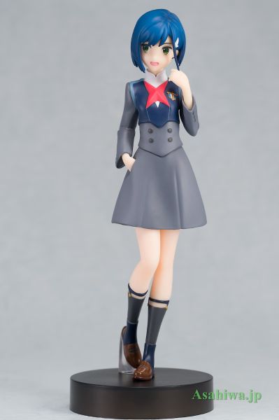 POP UP PARADE DARLING in the FRANXX 莓