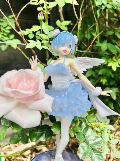 超级景品 “初音未来15周年纪念” 原画师：KEI