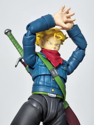 S.H.Figuarts 龙珠：异战 特兰克斯