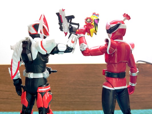 S.H.Figuarts 咚桃太郎