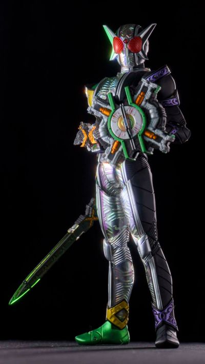 S.H.Figuarts(真骨雕制法)   假面骑士双骑  疾风王牌 极致形态