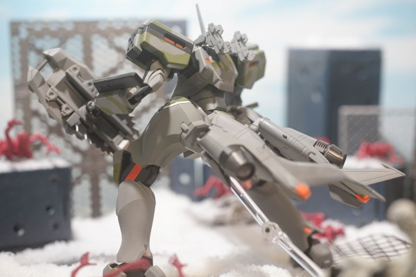 黑之宣告 MiG-21 巴拉莱卡 提奥多尔·艾伯巴赫机