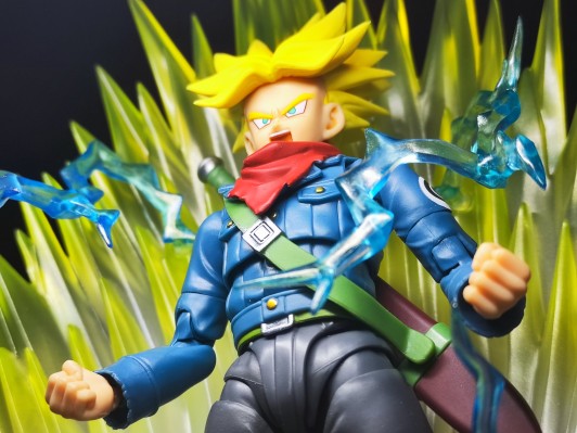 S.H.Figuarts 龙珠：异战 特兰克斯