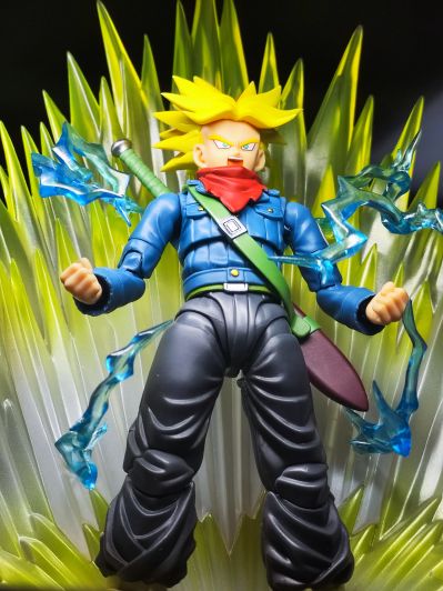 S.H.Figuarts 龙珠：异战 特兰克斯