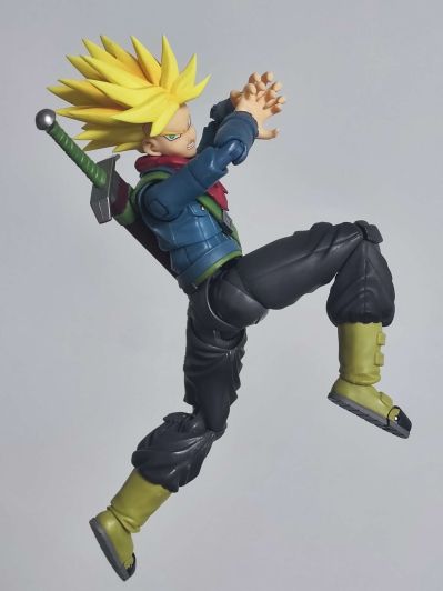 S.H.Figuarts 龙珠：异战 特兰克斯