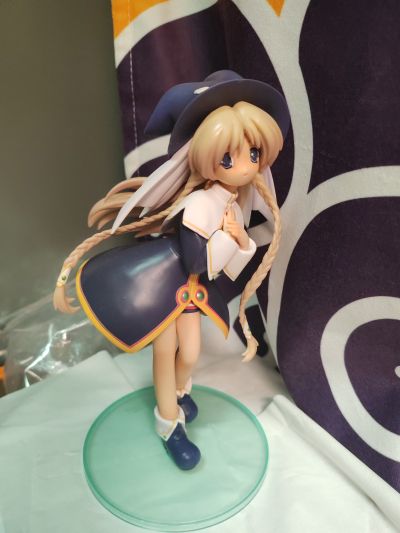 魔女娘 埃蕾内・西尔瓦娜