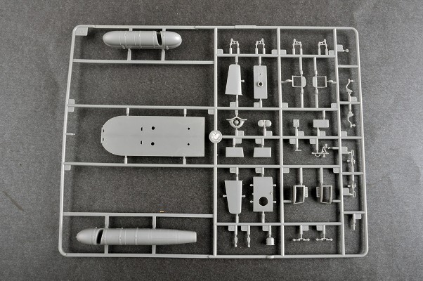 编号：05815 1/48 军用飞机系列 米-8“河马”直升机