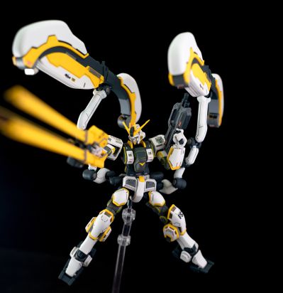 HG 1/144  阿特拉斯高达（高达雷霆宙域战线版）