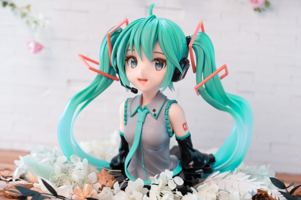 TAITO赏 初音未来39纪念日抽奖活动 A奖 初音未来胸像（原画师：藤原）