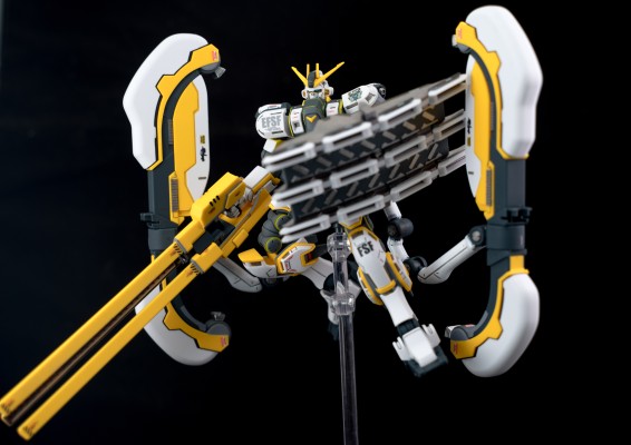 HG 1/144  阿特拉斯高达（高达雷霆宙域战线版）