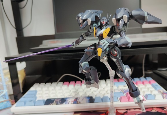 HG 机动战士高达 水星的魔女 铁骑高达