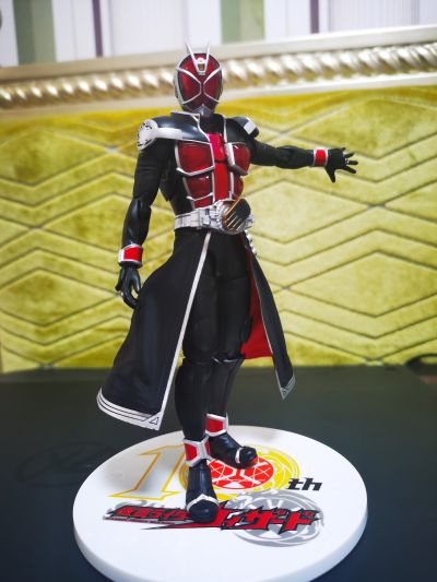 S.H.Figuarts(真骨雕制法)     假面骑士巫骑 火焰形态 10周年纪念版