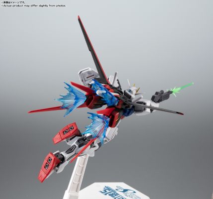 ROBOT魂＜机动战士系列＞机动战士高达SEED GAT-X105+AQM/E-X01 翔翼型强袭高达 剧中版～ROBOT魂15周年纪念款～