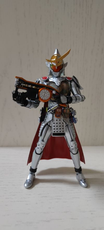 S.H.Figuarts  假面骑士铠武 假面骑士铠武 极武装