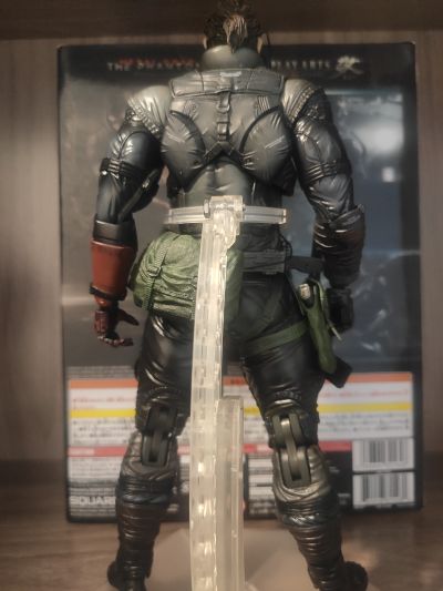 PlayArts改 メタルギアソリッドV ザ・ファントム・佩恩 ヴェノム・スネーク スニーKING スーツver.