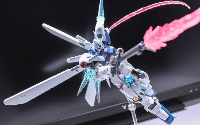 ROBOT魂＜机动战士系列＞  RX-78GP04G  高达试作4号机大丁草 剧中版