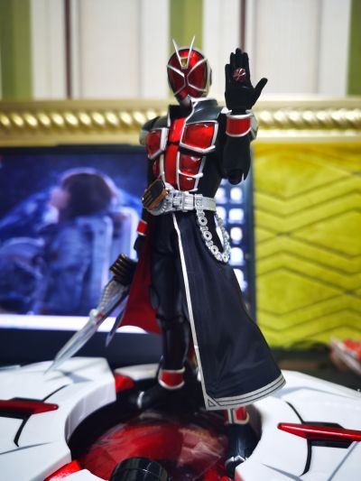 S.H.Figuarts(真骨雕制法)     假面骑士巫骑 火焰形态 10周年纪念版