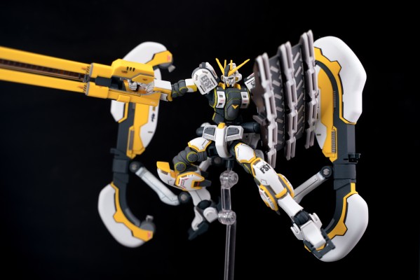 HG 1/144  阿特拉斯高达（高达雷霆宙域战线版）