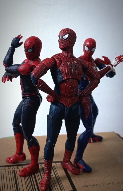 S.H.Figuarts  蜘蛛侠：英雄无归 好邻居蜘蛛侠