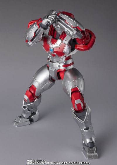 S.H.Figuarts 机动奥特曼 杰克装甲 -动画版-