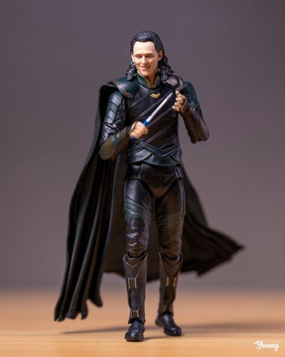 MAFEX 编号169 复仇者联盟3：无限战争 洛基