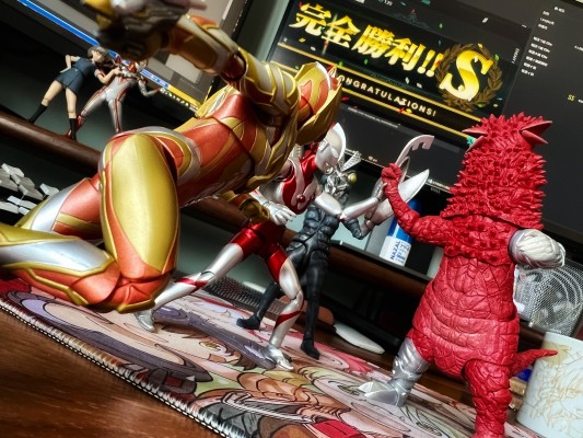 S.H.Figuarts  哥莫拉