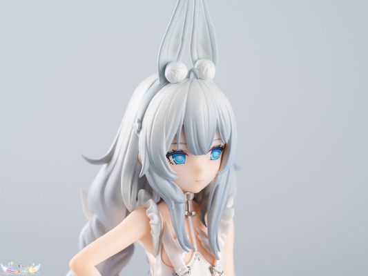 碧蓝航线 恶毒 懒懒的白兔