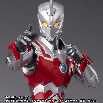 S.H.Figuarts  机动奥特曼 艾斯装甲 -动画版-