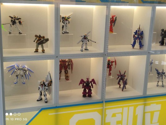 1/144 RX-78-2 高达（巨无霸配色）