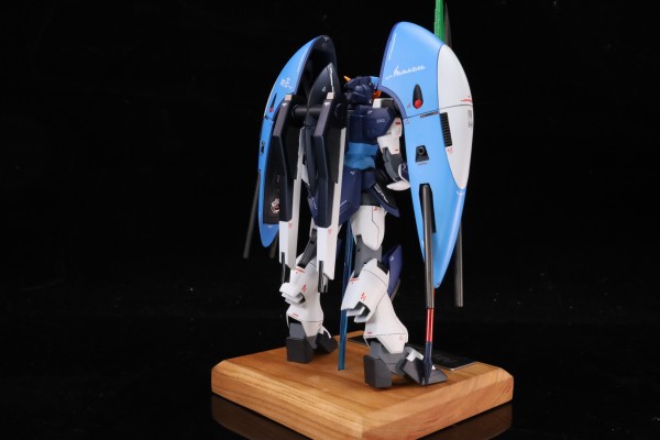 HG 机动战士高达SEED DESTINY 深渊高达