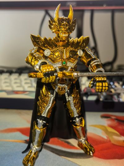 S.H.Figuarts 黄金骑士 牙狼〈GARO〉