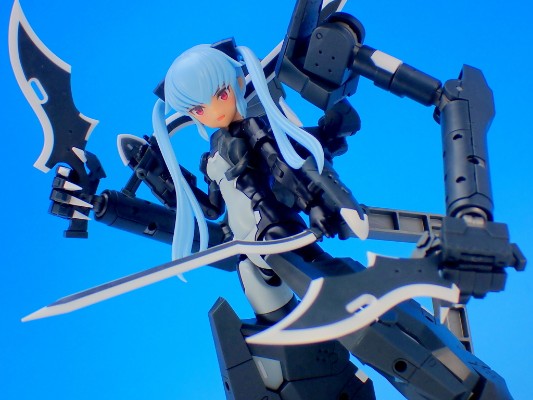 女神装置 武装神姫 恶魔型 斯特拉芙