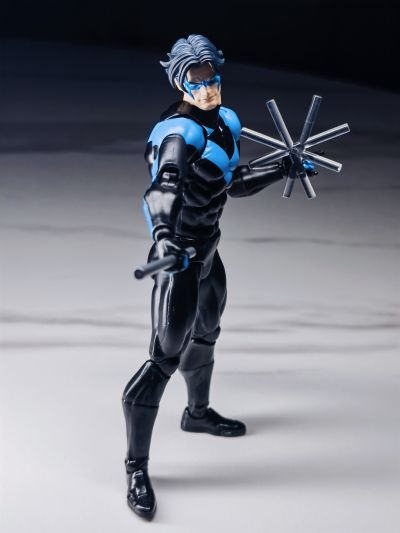 MAFEX 编号175 蝙蝠侠：缄默 夜翼