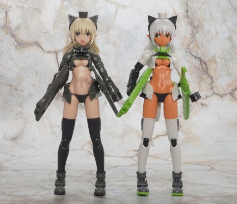 岛田文金艺术集 机甲少女 阿西娅 异色版 + FGM148 标枪反坦克导弹