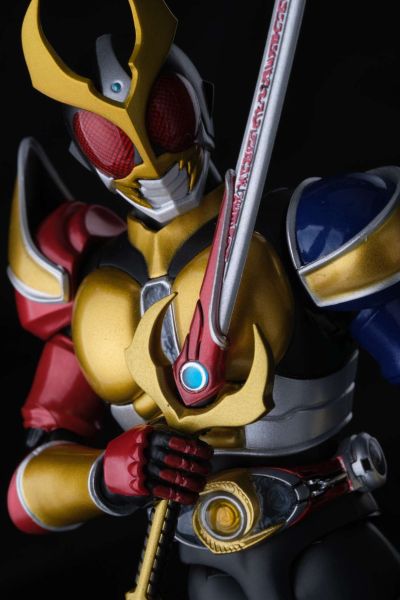 S.H.Figuarts(真骨雕制法) 假面骑士亚极陀 假面骑士亚极陀 三重形态